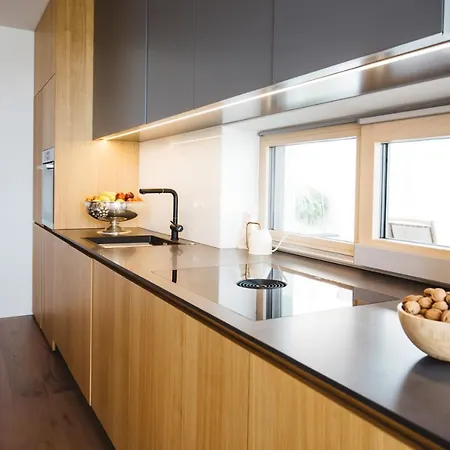 Kraljica Vila Portoroz